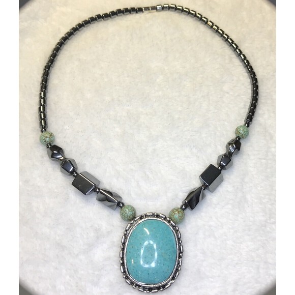 Turquoise Howlite & Hematite Southwestern Style Necklace Gemstone Magnetic Clasp - Picture 2 of 8